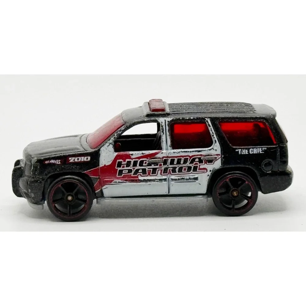 Hot‎ Wheels 07 Chevy Tahoe Collectible Diecast Highway Patrol Car